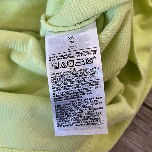 Old Navy Sweatshirt & Shorts Set - Picture 9 of 9